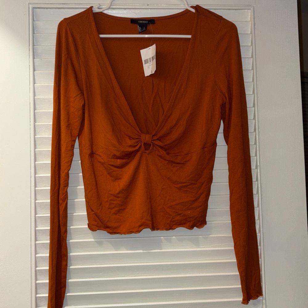 Trendy Brand New Deep Orange Cropped Long Sleeve Top🔥